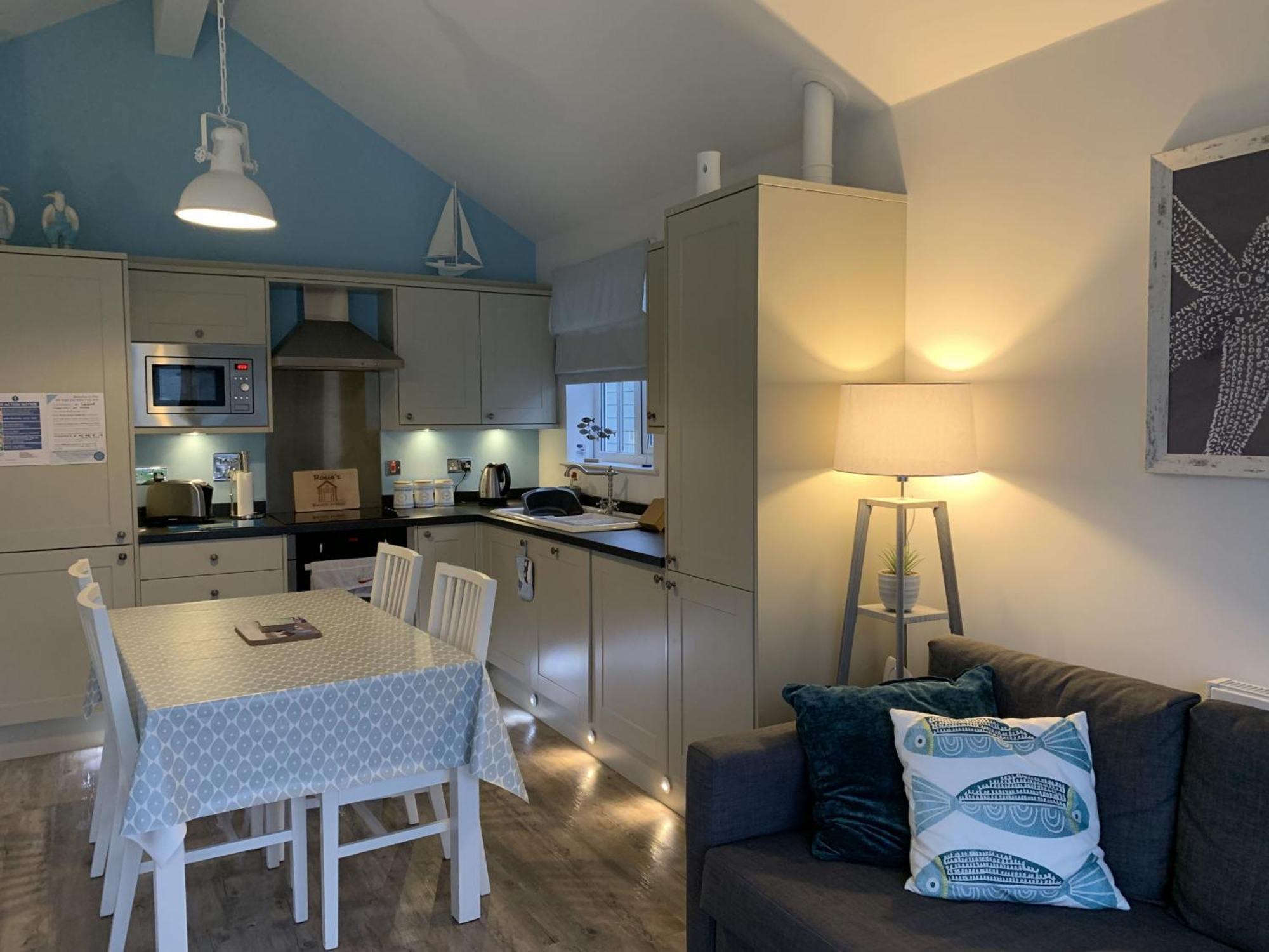 Vakantiehuis Rosies House At The Bay *